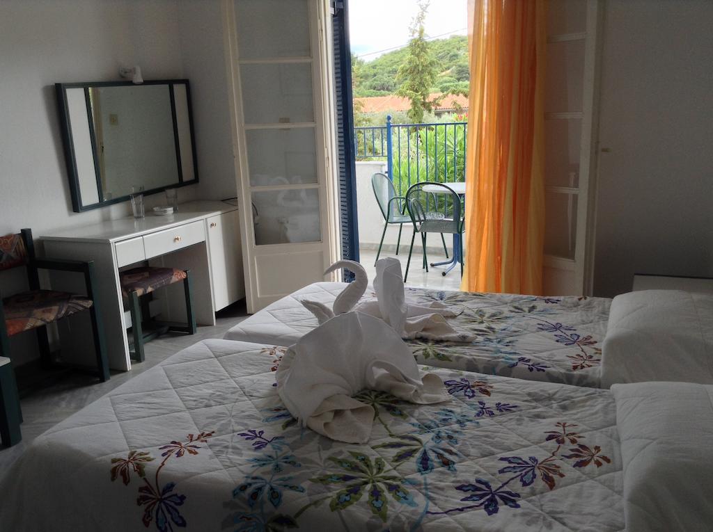 Musses Hotel Koukounaries Phòng bức ảnh